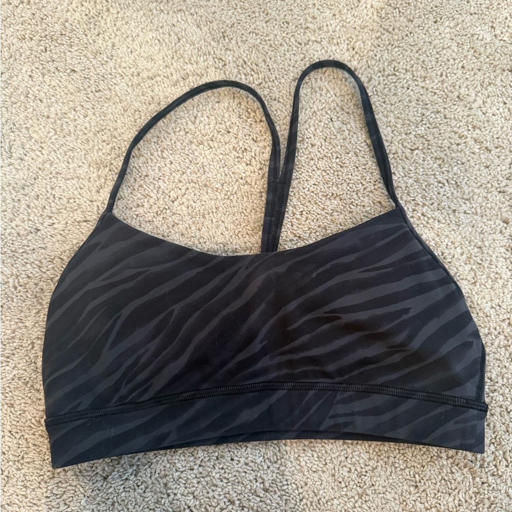 Lululemon Flow Nulu Sports bra
